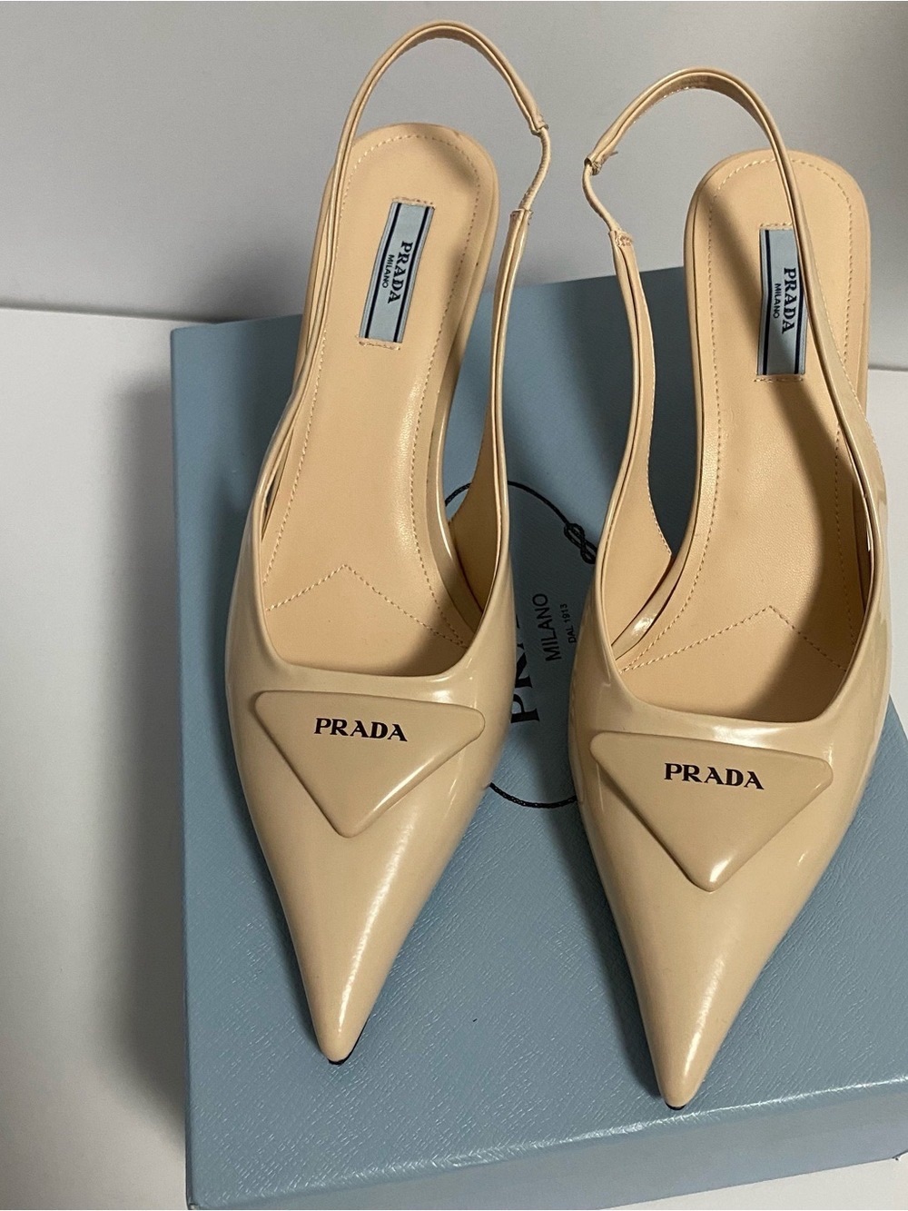 GWP Prada Women’s Beige Patent Pointed Slingback Pump